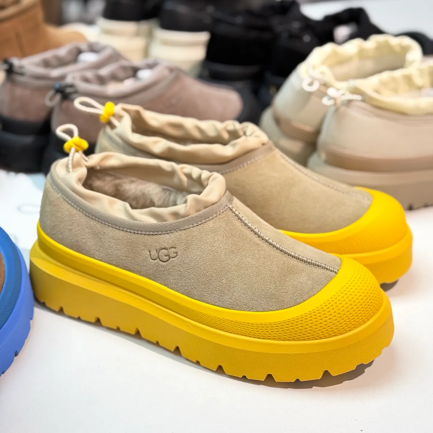 Local 💰600 Exclusive version Original OEM grade UGG Wang Yibo's same style High-end exclusive supply Pyramid-top workmanship quality High-end needs to come # Big advantage supply ❗️❗️❗️ Low-top men's and women's shoes size: 36 37 38 39 40 41 42 43 44#